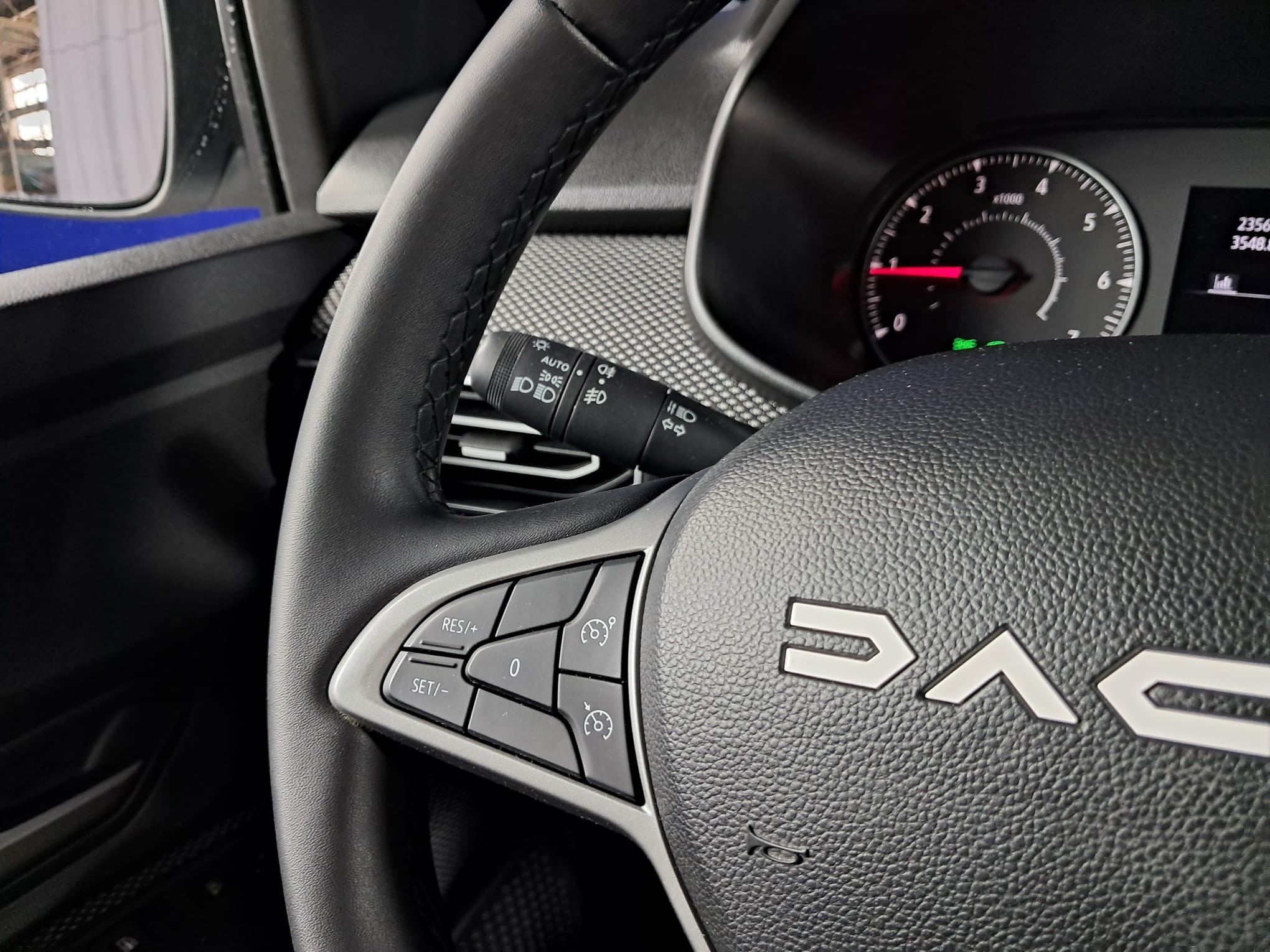 DACIA Sandero 2023 — imagine 13
