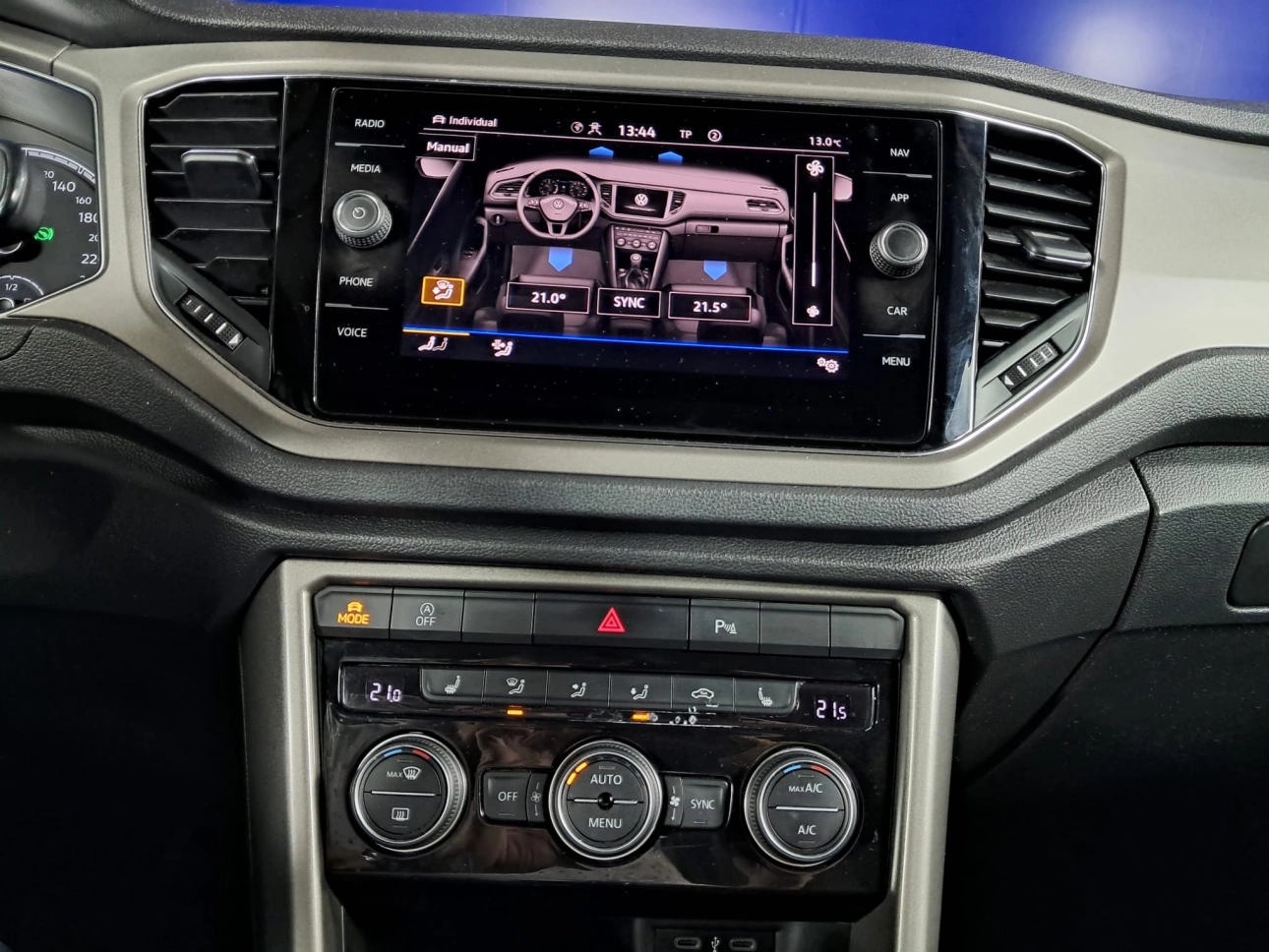 VOLKSWAGEN T ROC DESIGN 2.0TDI DSG 150CP 2021