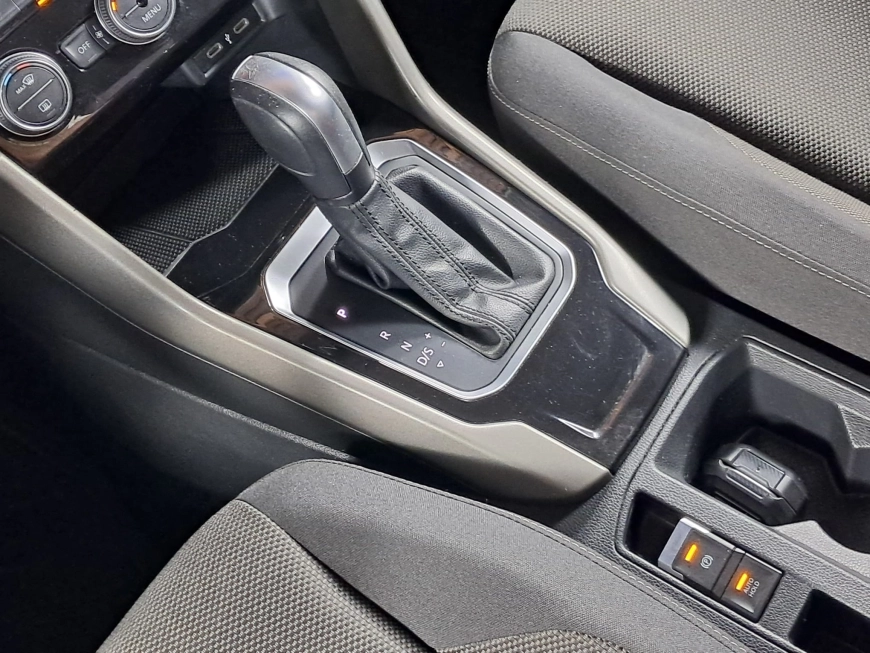 VOLKSWAGEN T ROC DESIGN 2.0TDI DSG 150CP 2021