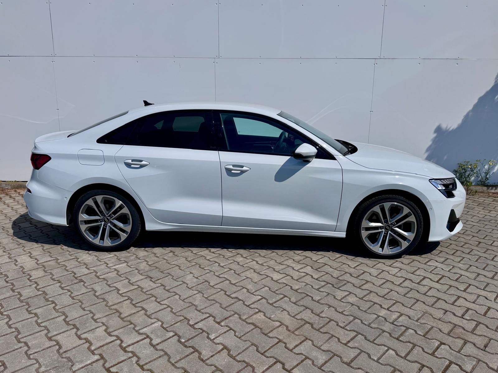 AUDI A3 2025 — imagine 50