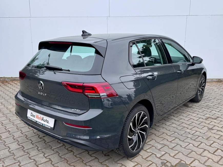 Volkswagen Golf eTSI Mild Hyb Hatchback 2021