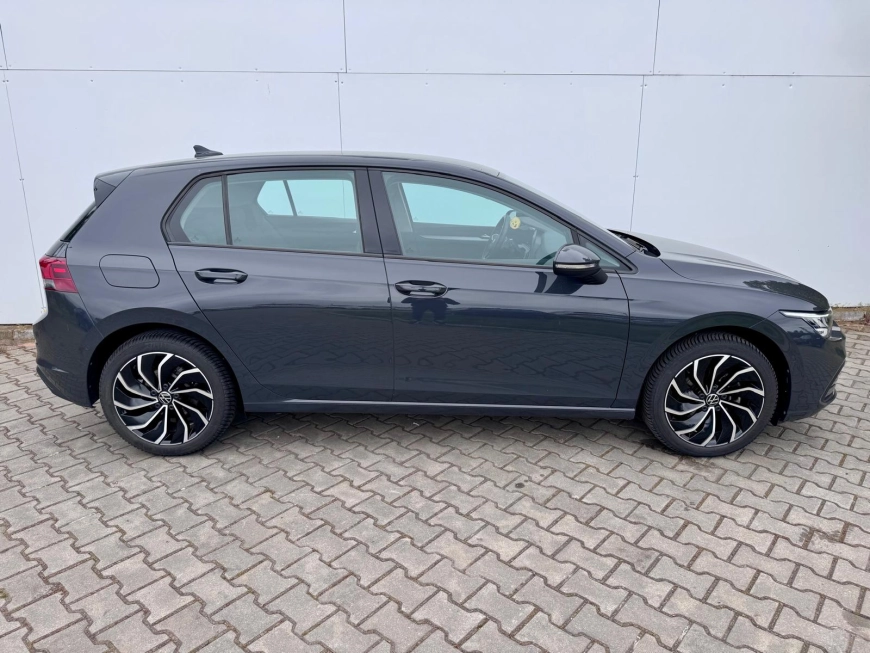 Volkswagen Golf eTSI Mild Hyb Hatchback 2021