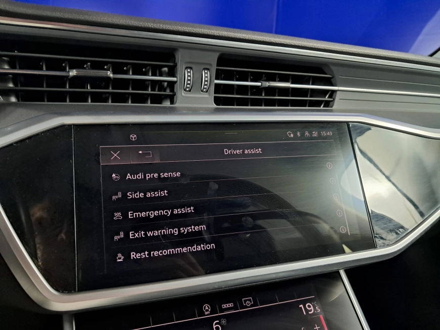 AUDI A6 AVANT 4.0 HYBRID 2.0TDI 204CP 2022