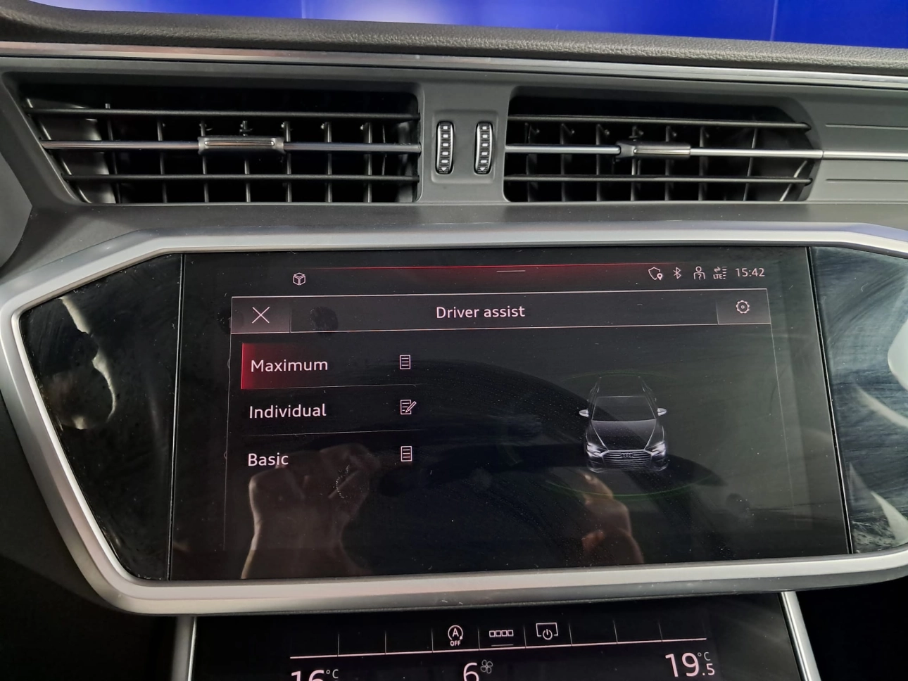 AUDI A6 AVANT 4.0 HYBRID 2.0TDI 204CP 2022