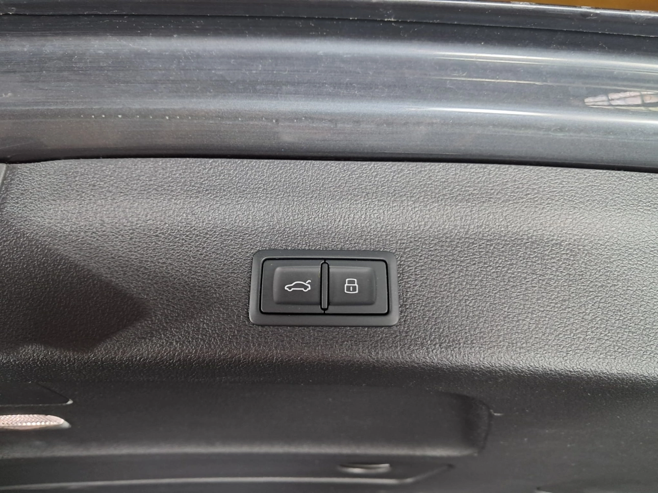 AUDI A6 AVANT 4.0 HYBRID 2.0TDI 204CP 2022