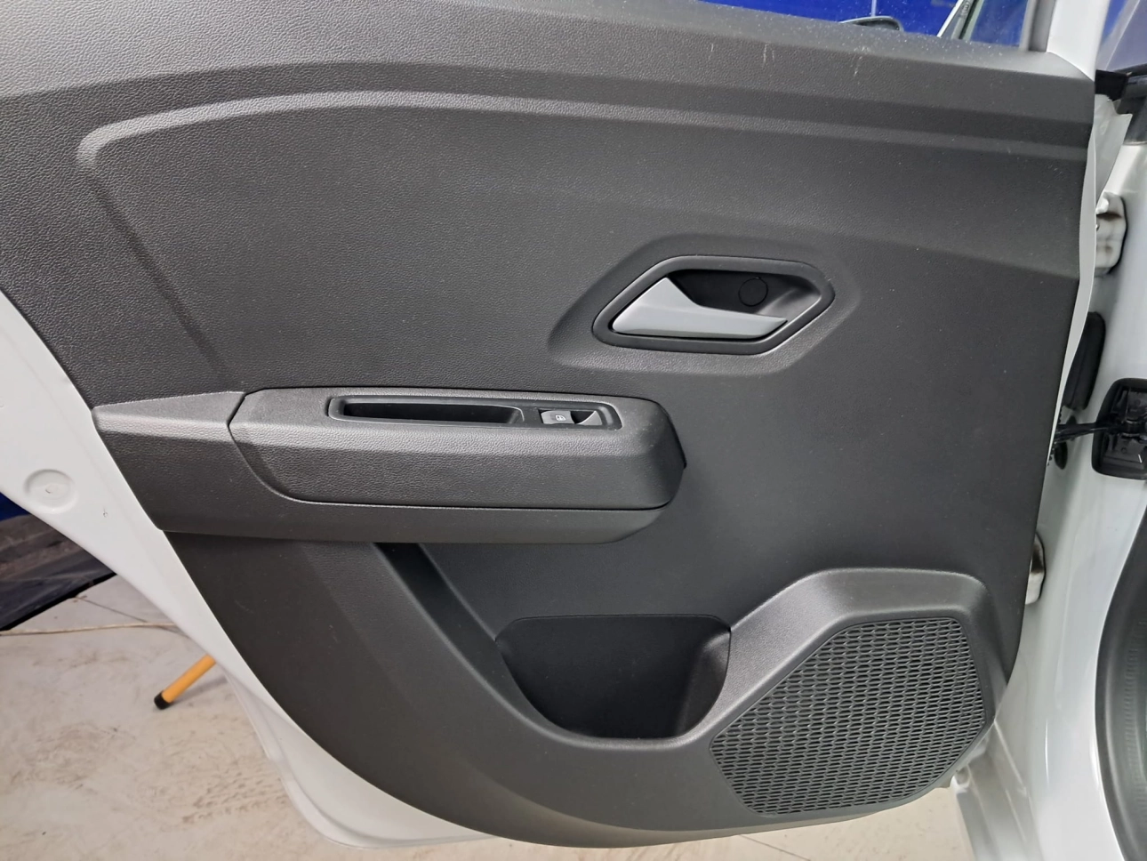 DACIA LOGAN EXPRESSION 1.0 ECO-G 91CP 2024