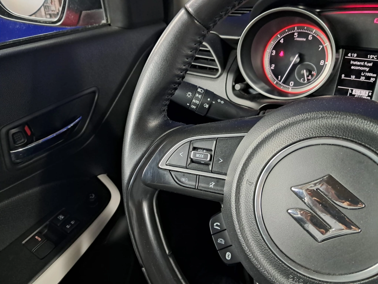 SUZUKI SWIFT HYBRID 1.2i 83CP 2021