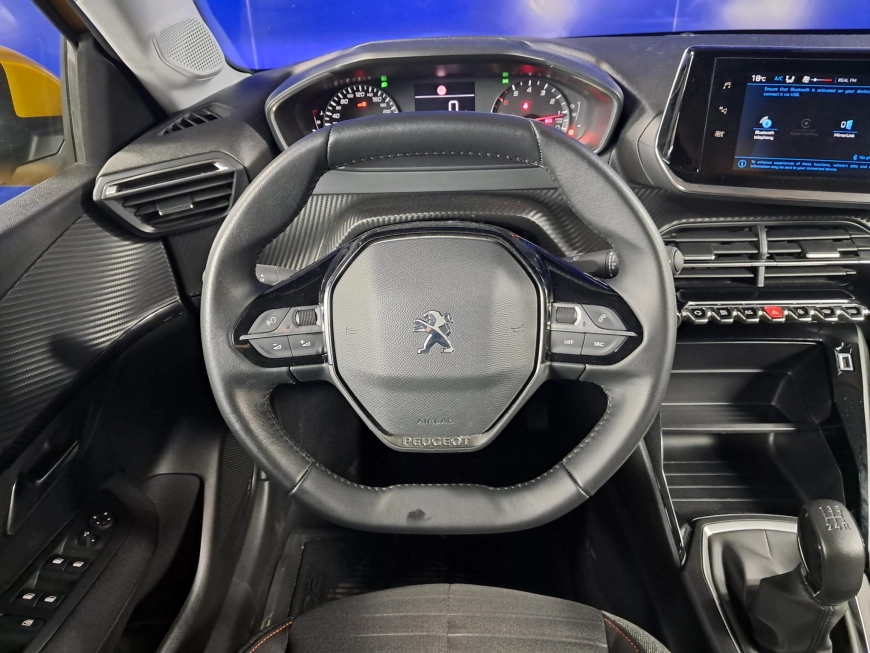 PEUGEOT 208 1.2i 75CP 2021