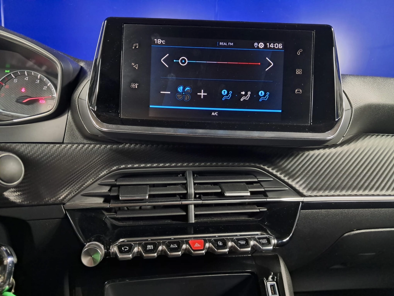 PEUGEOT 208 1.2i 75CP 2021