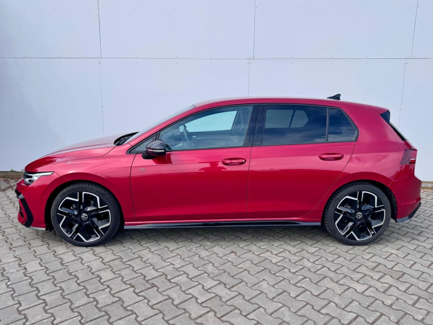 Volkswagen Golf Hatchback 2025