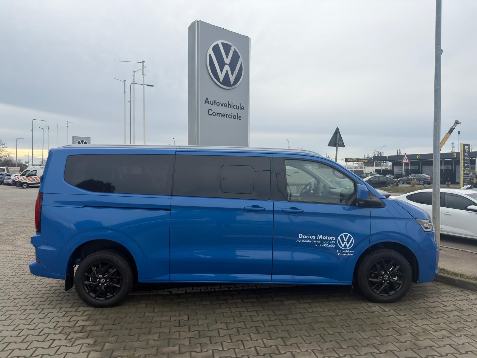 VOLKSWAGEN Caravelle 2025 — imagine 2