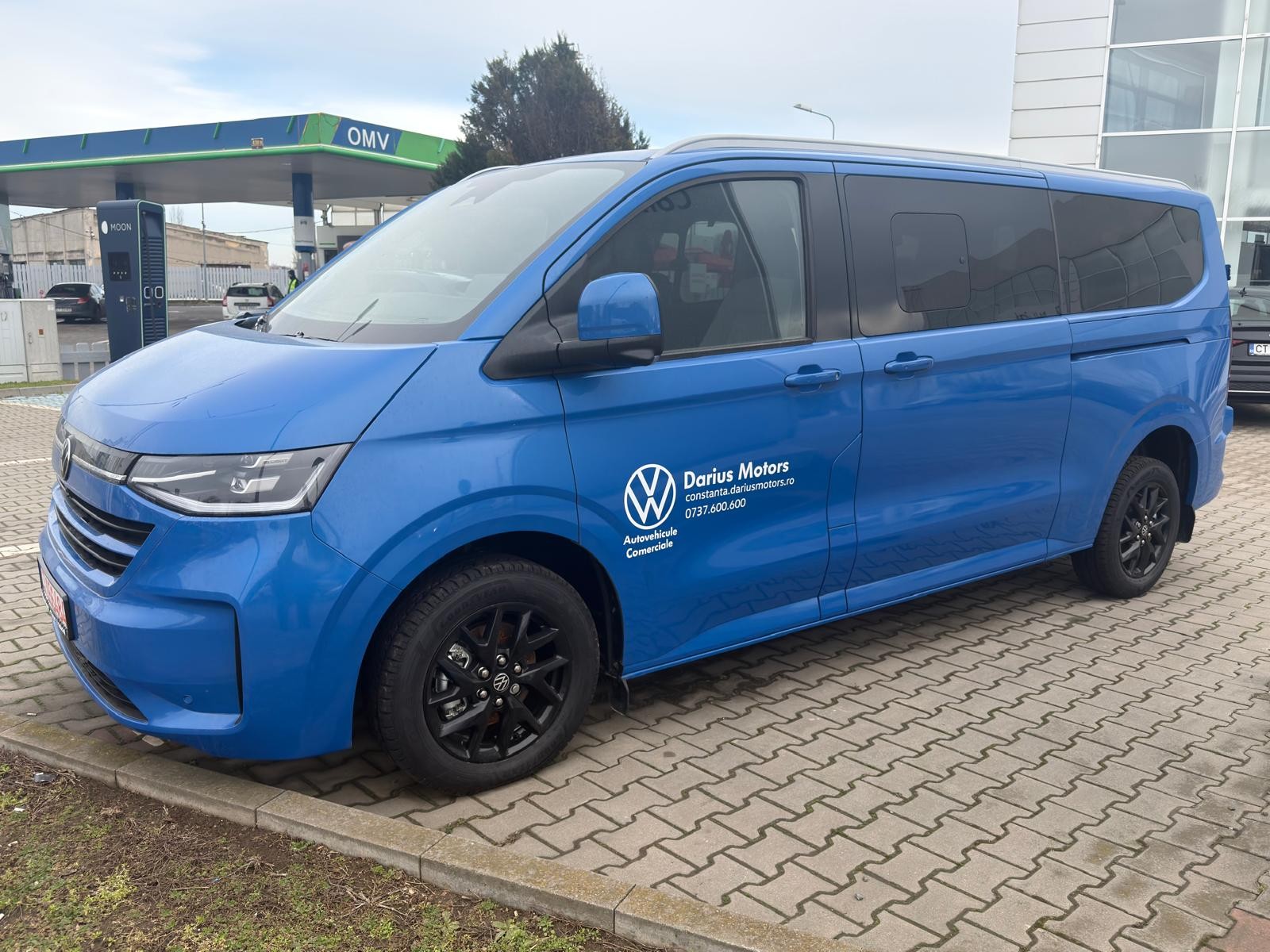 VOLKSWAGEN Caravelle 2025 — imagine 5
