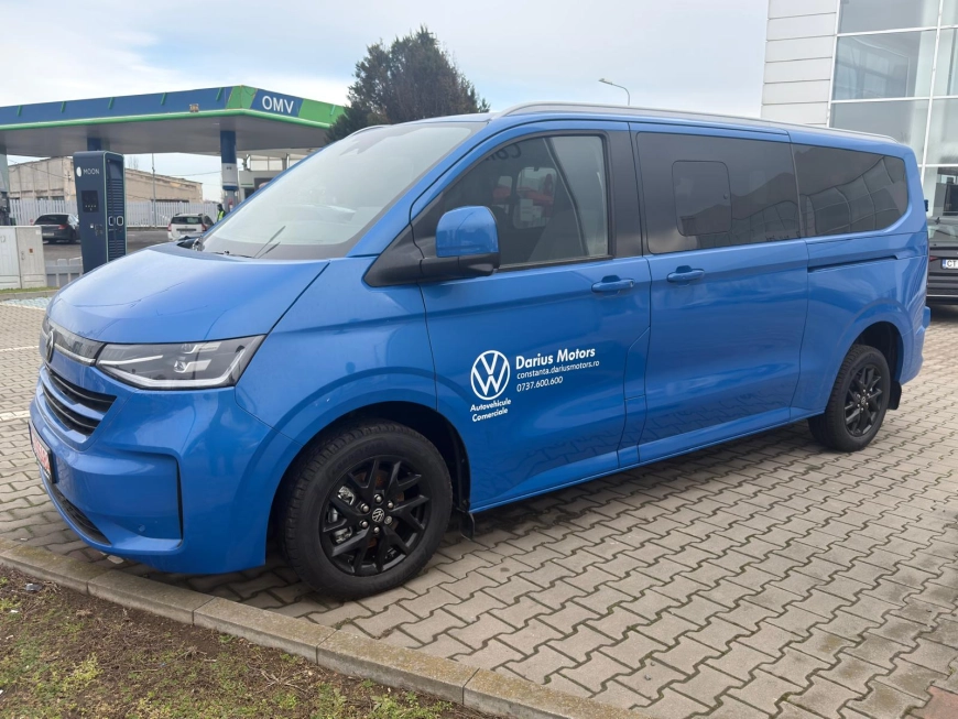 Volkswagen Caravelle Van 2025