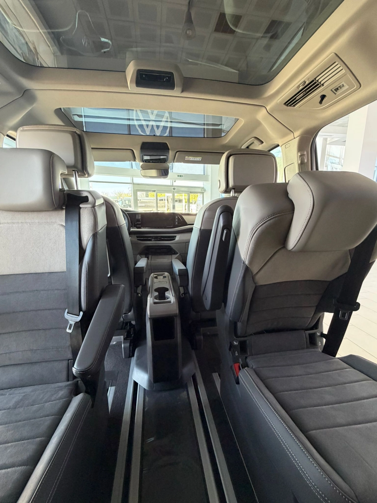 Volkswagen Multivan Van 2026