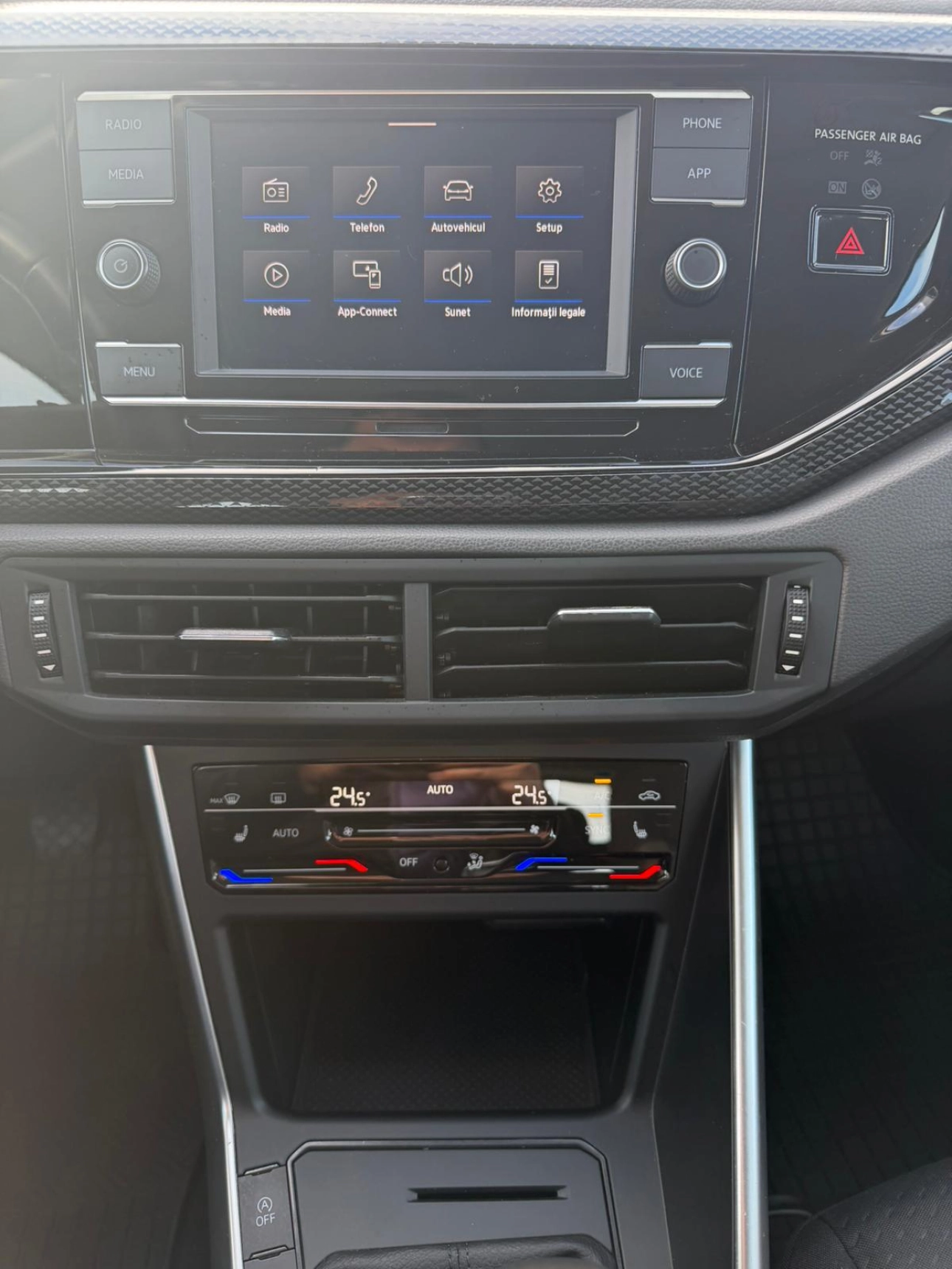 Volkswagen POLO Hatchback 2023