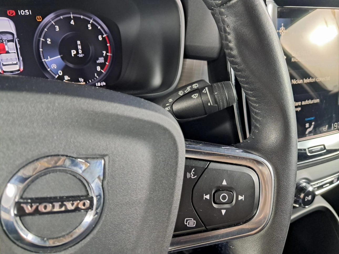 VOLVO XC 40 MOMENTUM PRO T2 163CP 2021