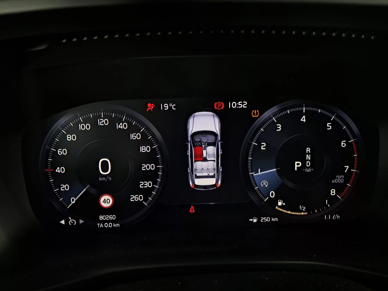 VOLVO XC 40 MOMENTUM PRO T2 163CP 2021