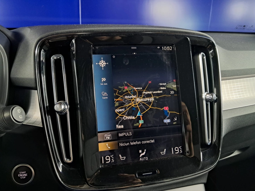 VOLVO XC 40 MOMENTUM PRO T2 163CP 2021