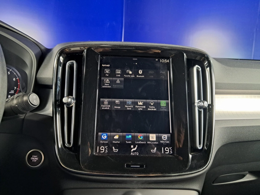 VOLVO XC 40 MOMENTUM PRO T2 163CP 2021