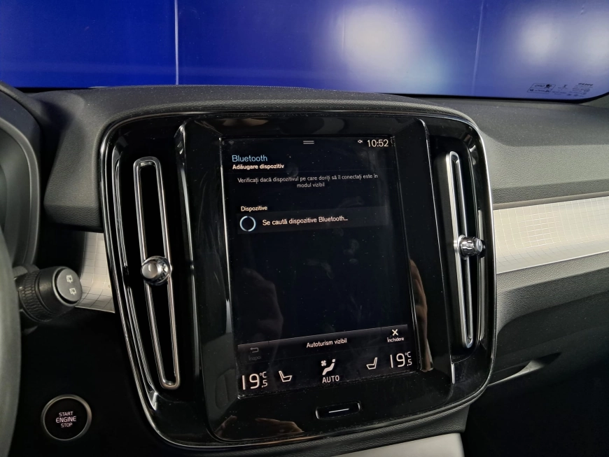 VOLVO XC 40 MOMENTUM PRO T2 163CP 2021