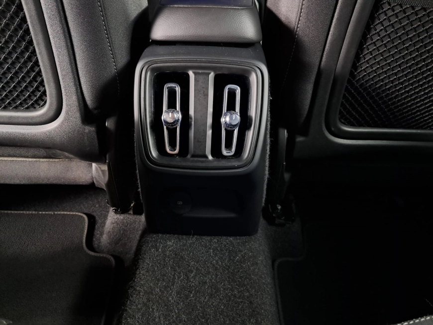 VOLVO XC 40 MOMENTUM PRO T2 163CP 2021
