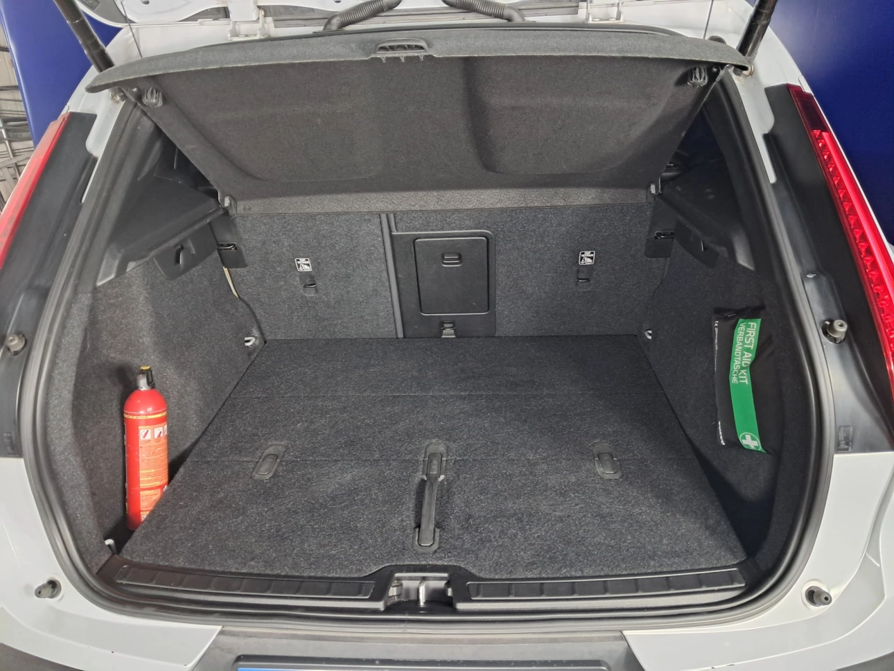 VOLVO XC 40 MOMENTUM PRO T2 163CP 2021