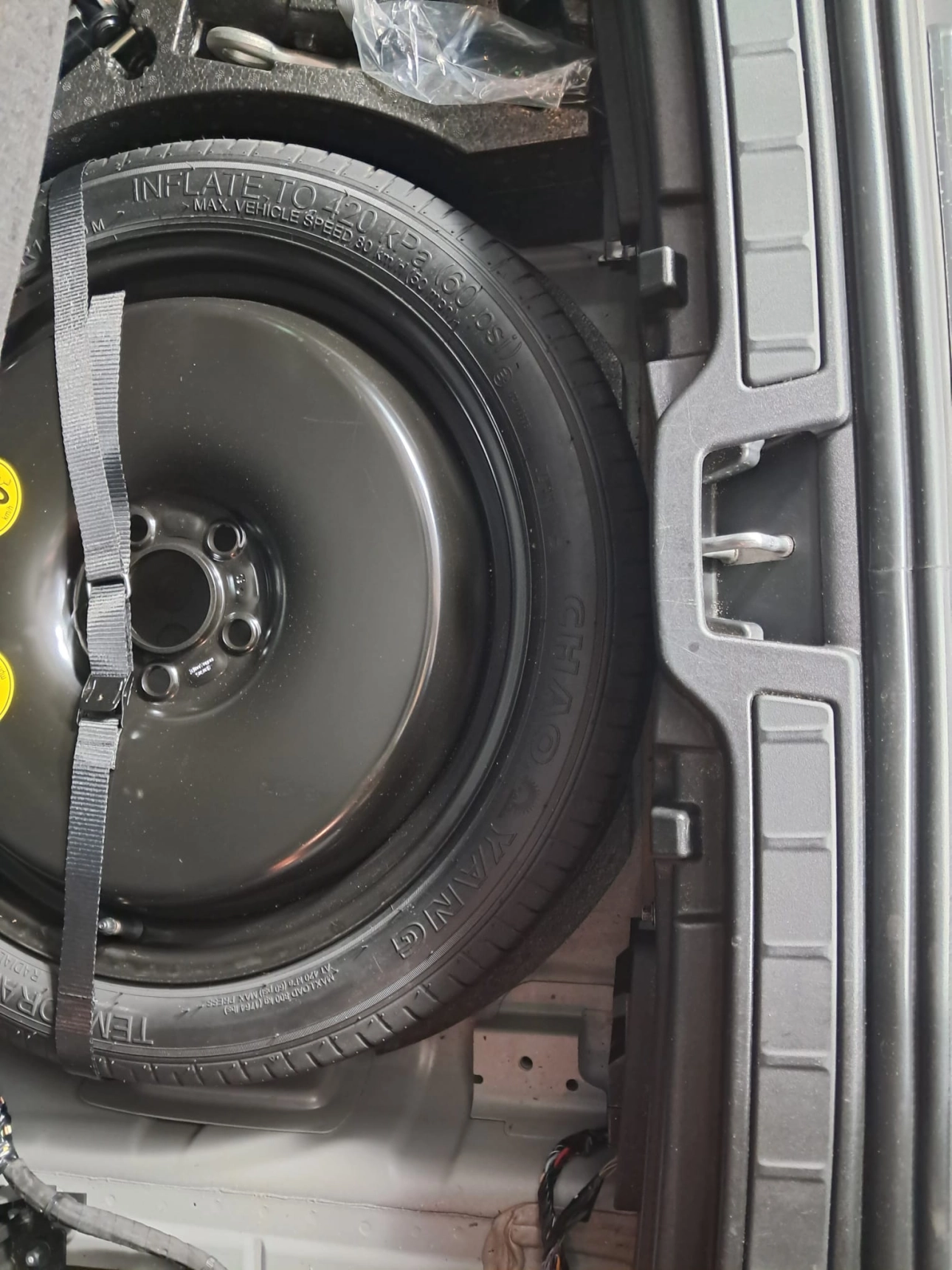 VOLVO XC 40 MOMENTUM PRO T2 163CP 2021