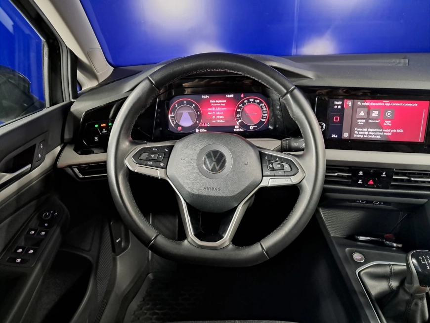 VOLKSWAGEN GOLF VIII LIFE 115CP 2021