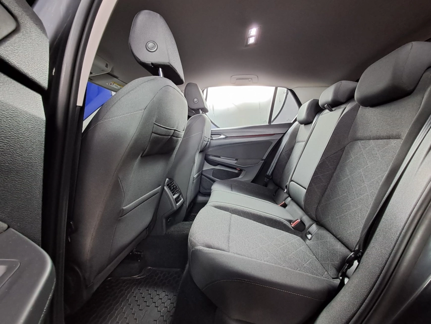 VOLKSWAGEN GOLF VIII LIFE 115CP 2021