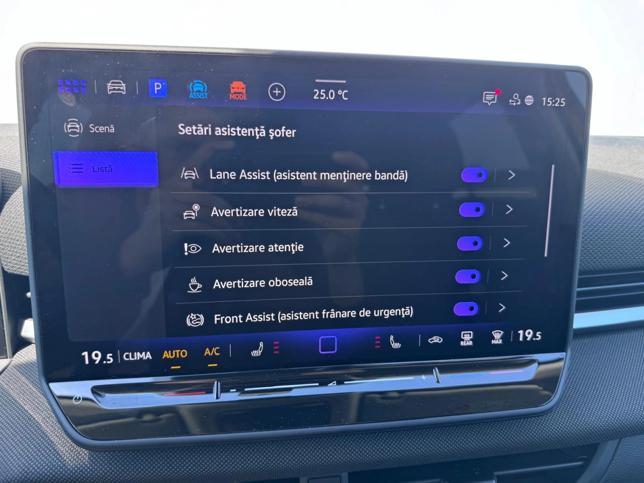 Volkswagen T-ROC Life SUV 2025