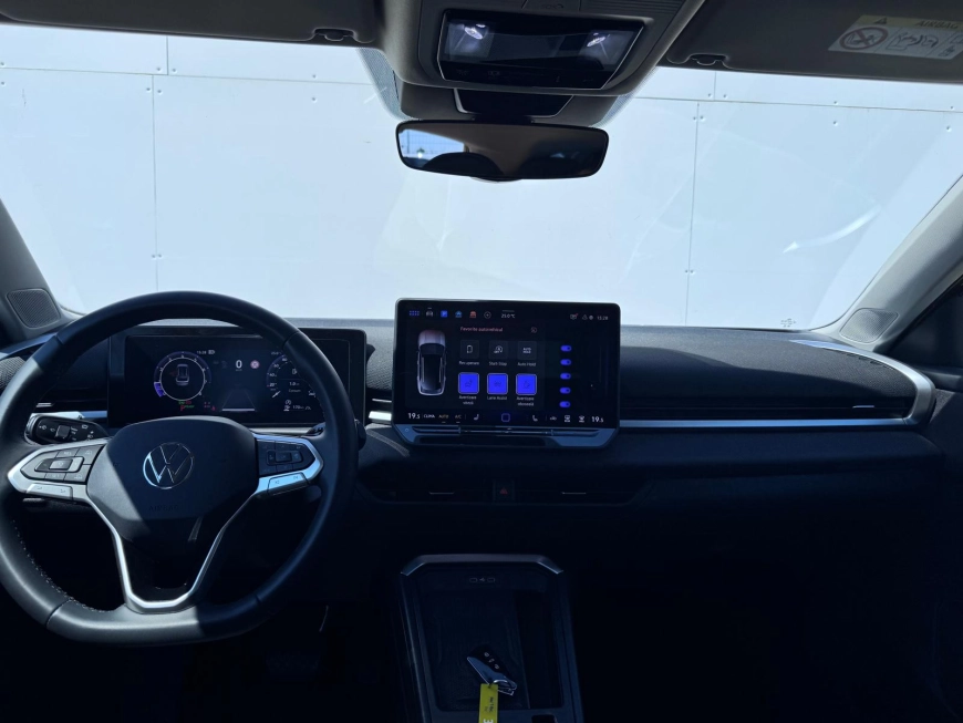 Volkswagen T-ROC Life SUV 2025