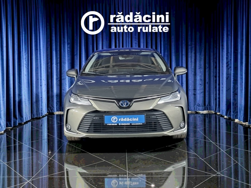 TOYOTA COROLLA DYNAMIC HYBRID HSE E-CVT 98CP 2022