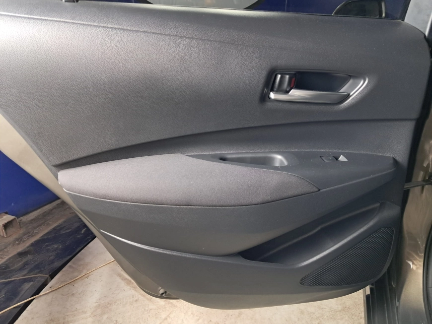 TOYOTA COROLLA DYNAMIC HYBRID HSE E-CVT 98CP 2022