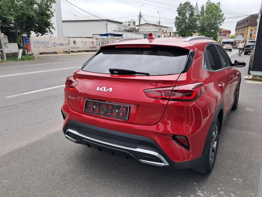 KIA XCEED 1.5 T-GDI 160 CP 7 DCT
