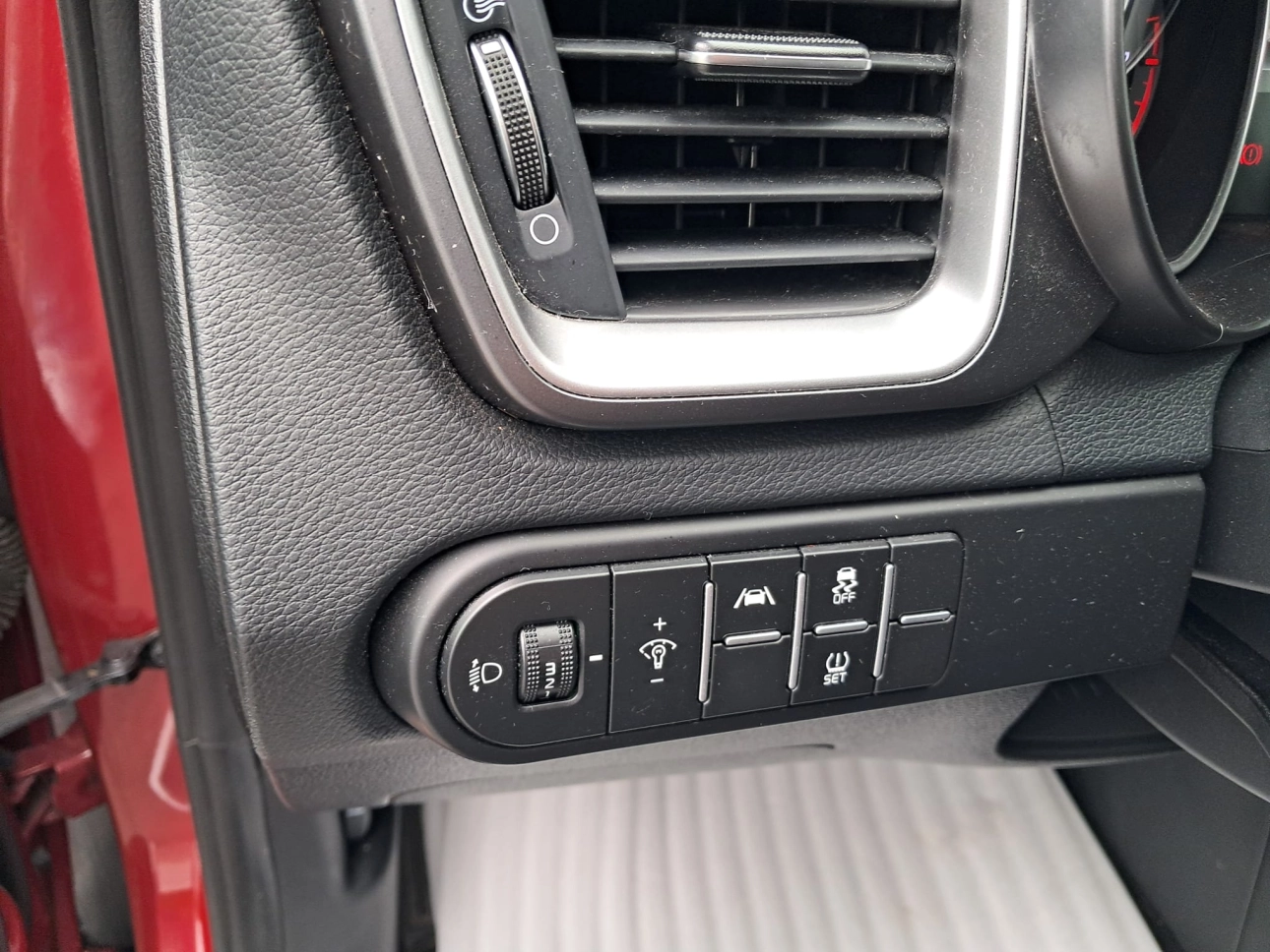 KIA XCEED 1.5 T-GDI 160 CP 7 DCT