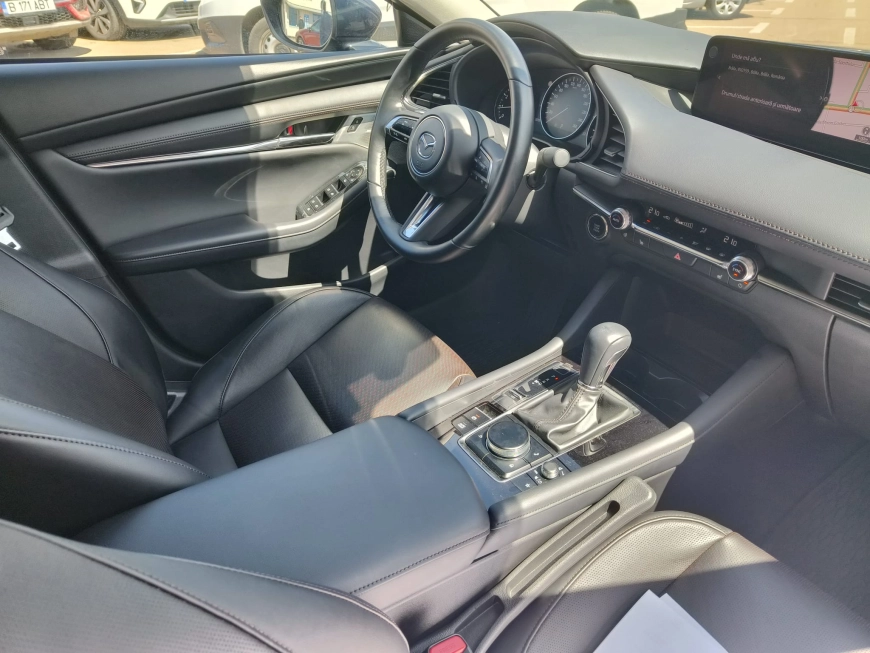 MAZDA 3 2.0L e-SKYACTIV X 186ps 6AT FWD Takumi