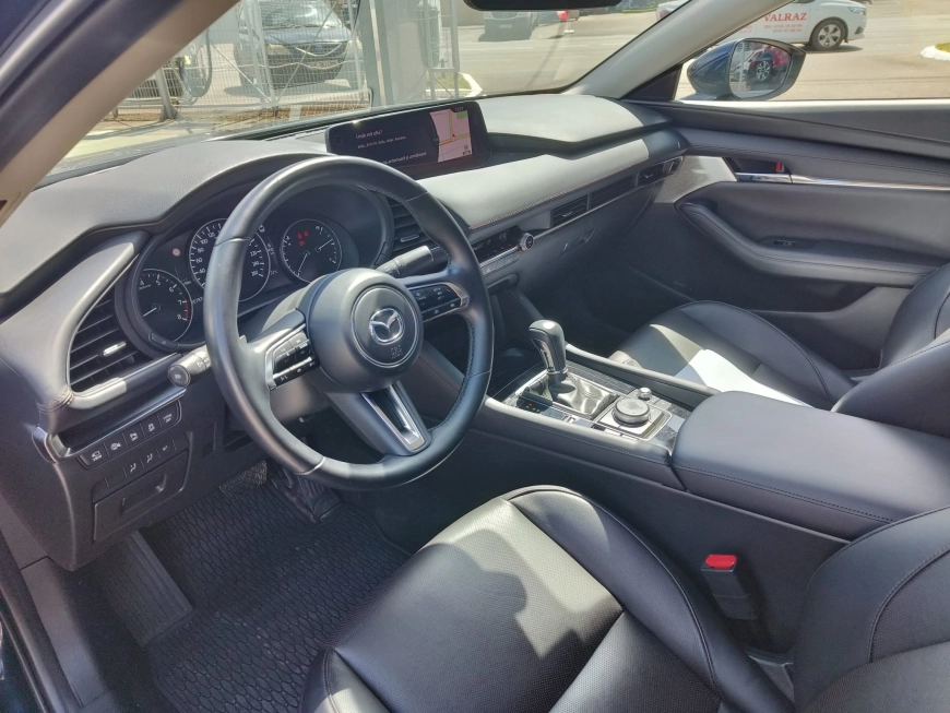 MAZDA 3 2.0L e-SKYACTIV X 186ps 6AT FWD Takumi
