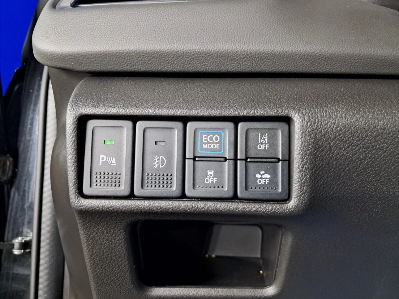 SUZUKI SX4 S-CROSS SPIRIT STRONG HYBRID 1.4i 102CP 2025