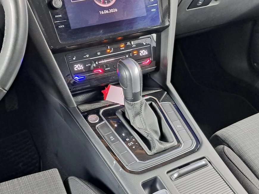 VOLKSWAGEN PASSAT COMFORTLINE DSG 150CP 2022