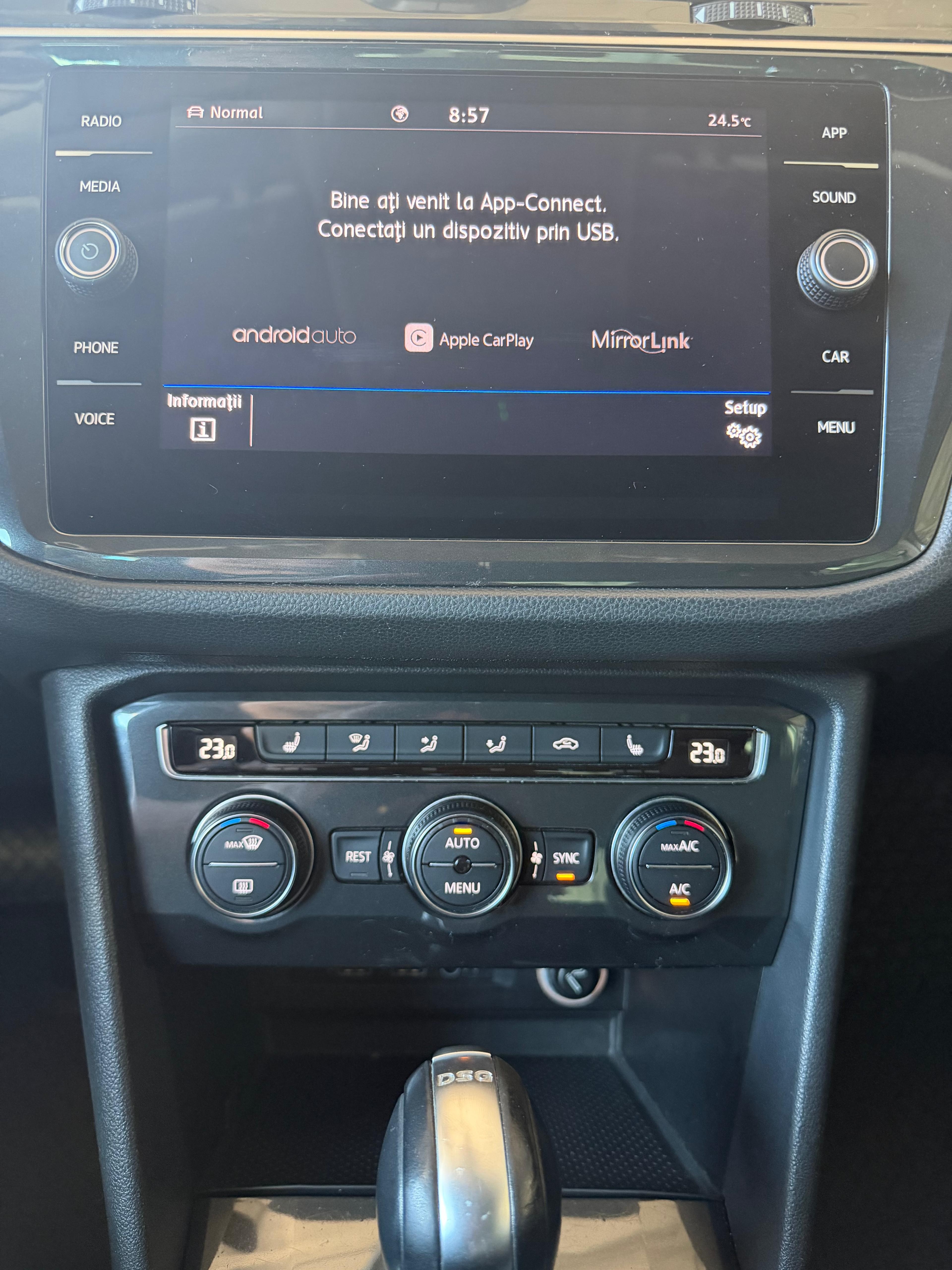 VOLKSWAGEN Tiguan 2019 — imagine 18