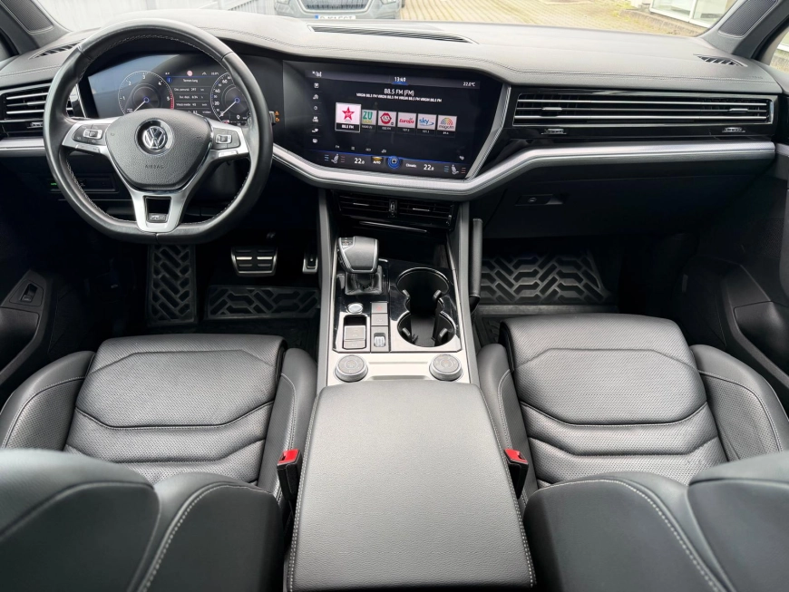Volkswagen TOUAREG SUV 2020