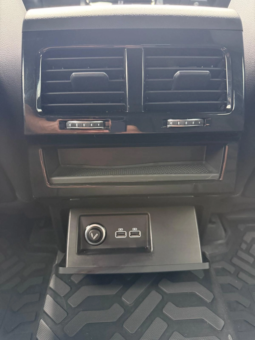 Volkswagen TOUAREG SUV 2020
