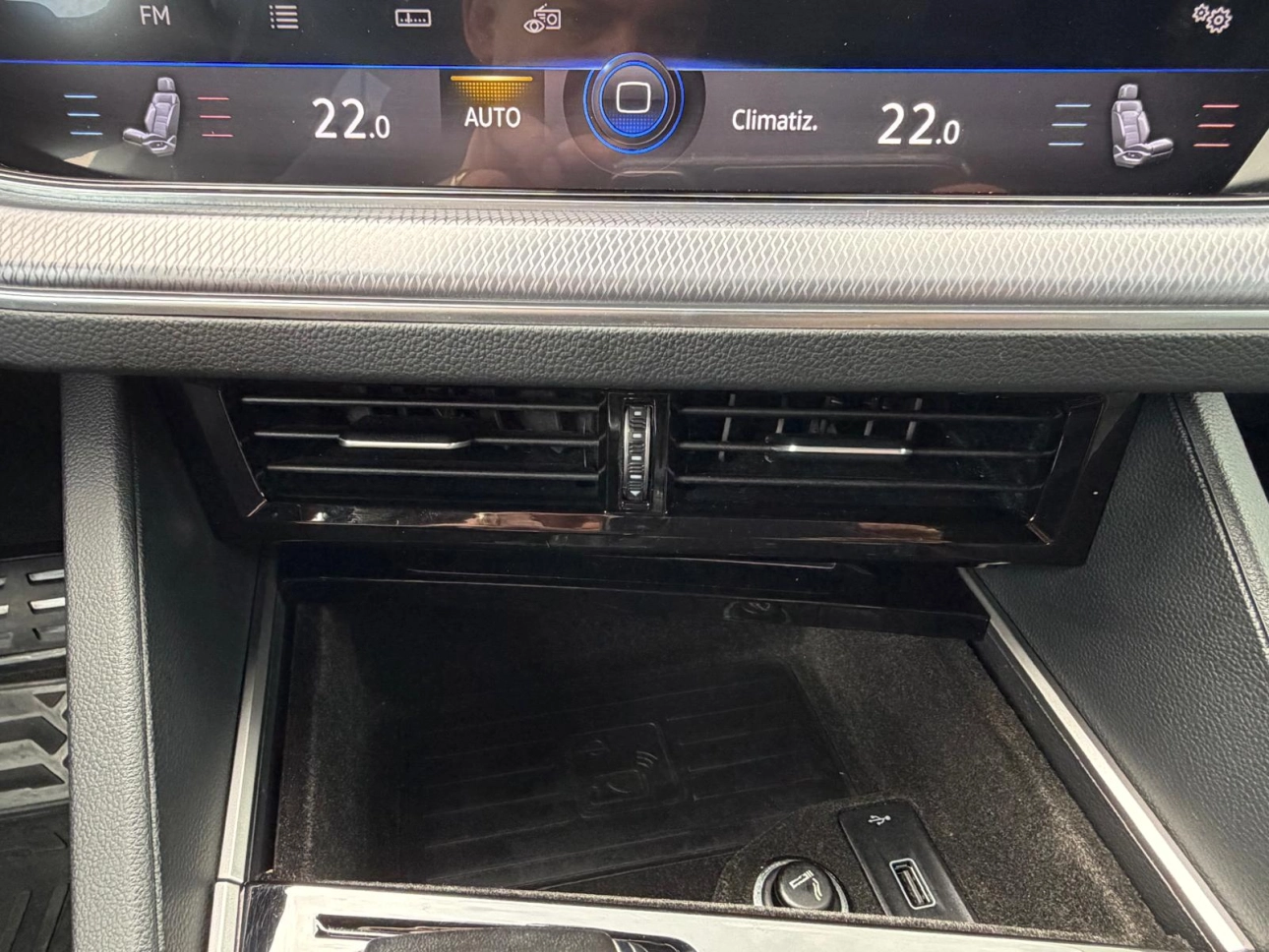 Volkswagen TOUAREG SUV 2020