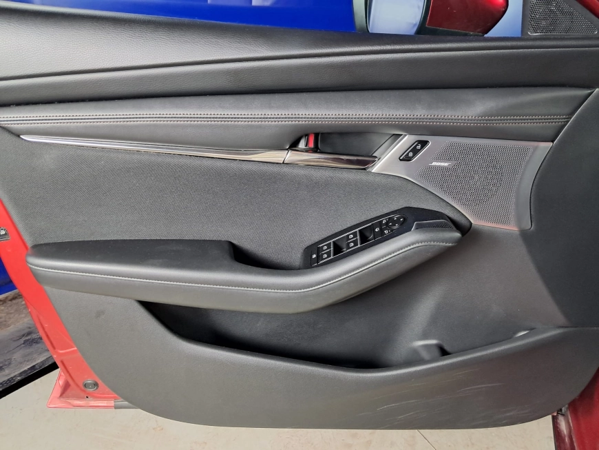MAZDA 3 G150 HYBRID 2.0i 150CP 2021
