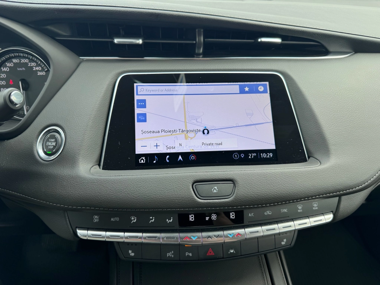 Cadillac XT4 SUV 2024