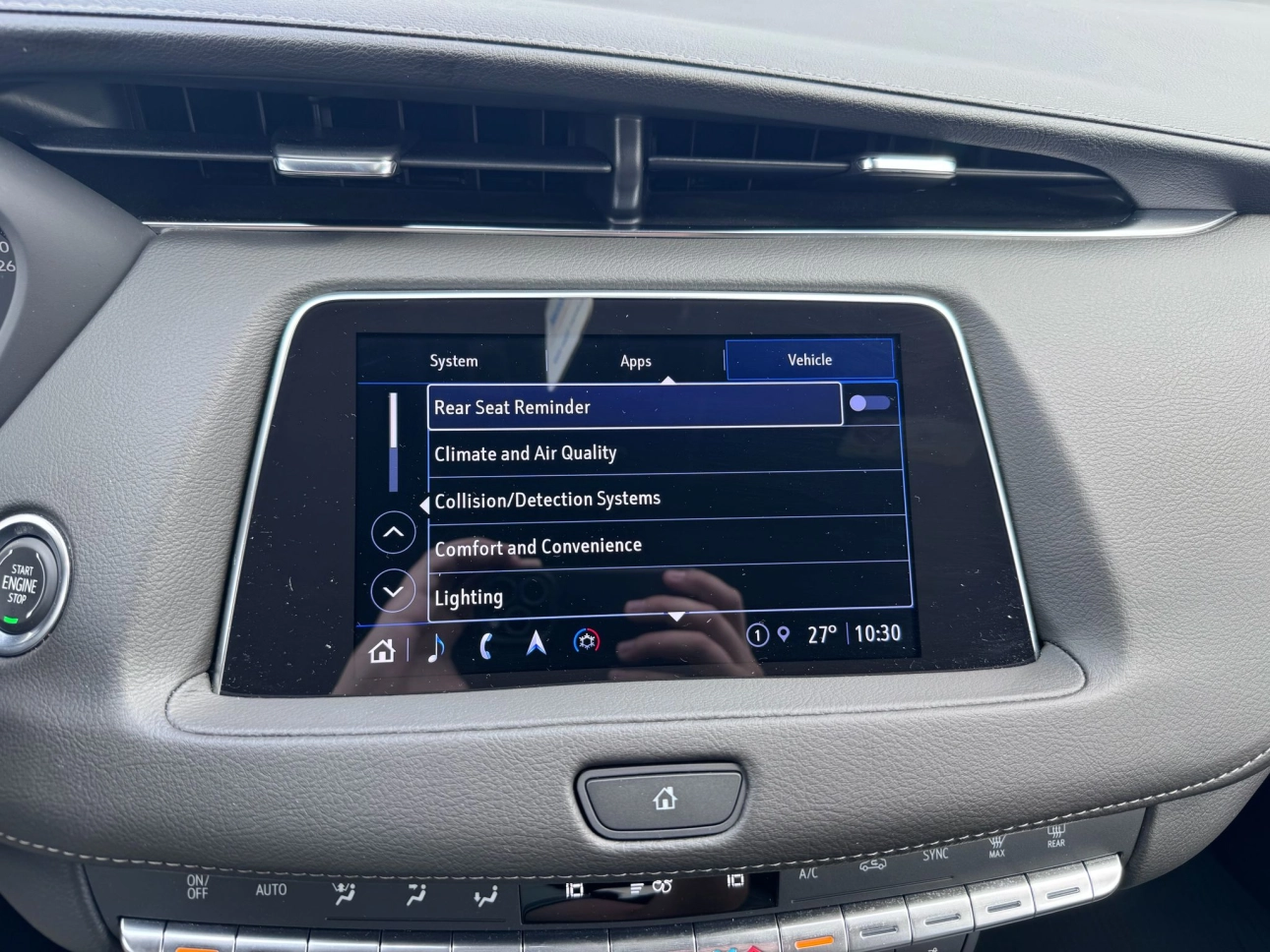 Cadillac XT4 SUV 2024
