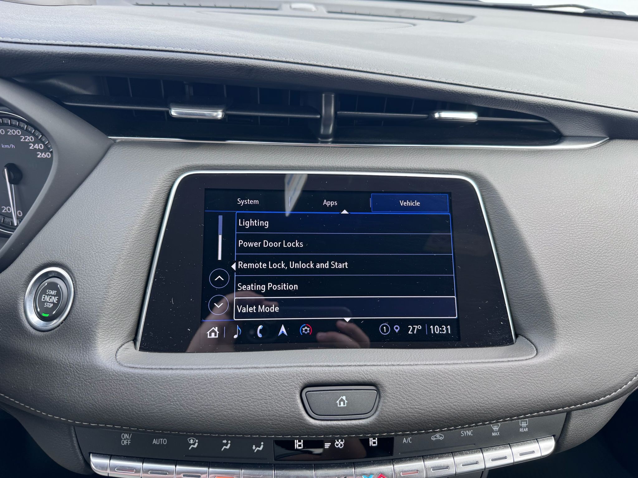 CADILLAC XT4 2024 — imagine 14