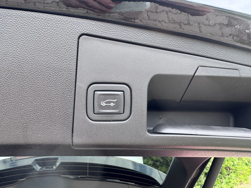 Cadillac XT4 SUV 2024