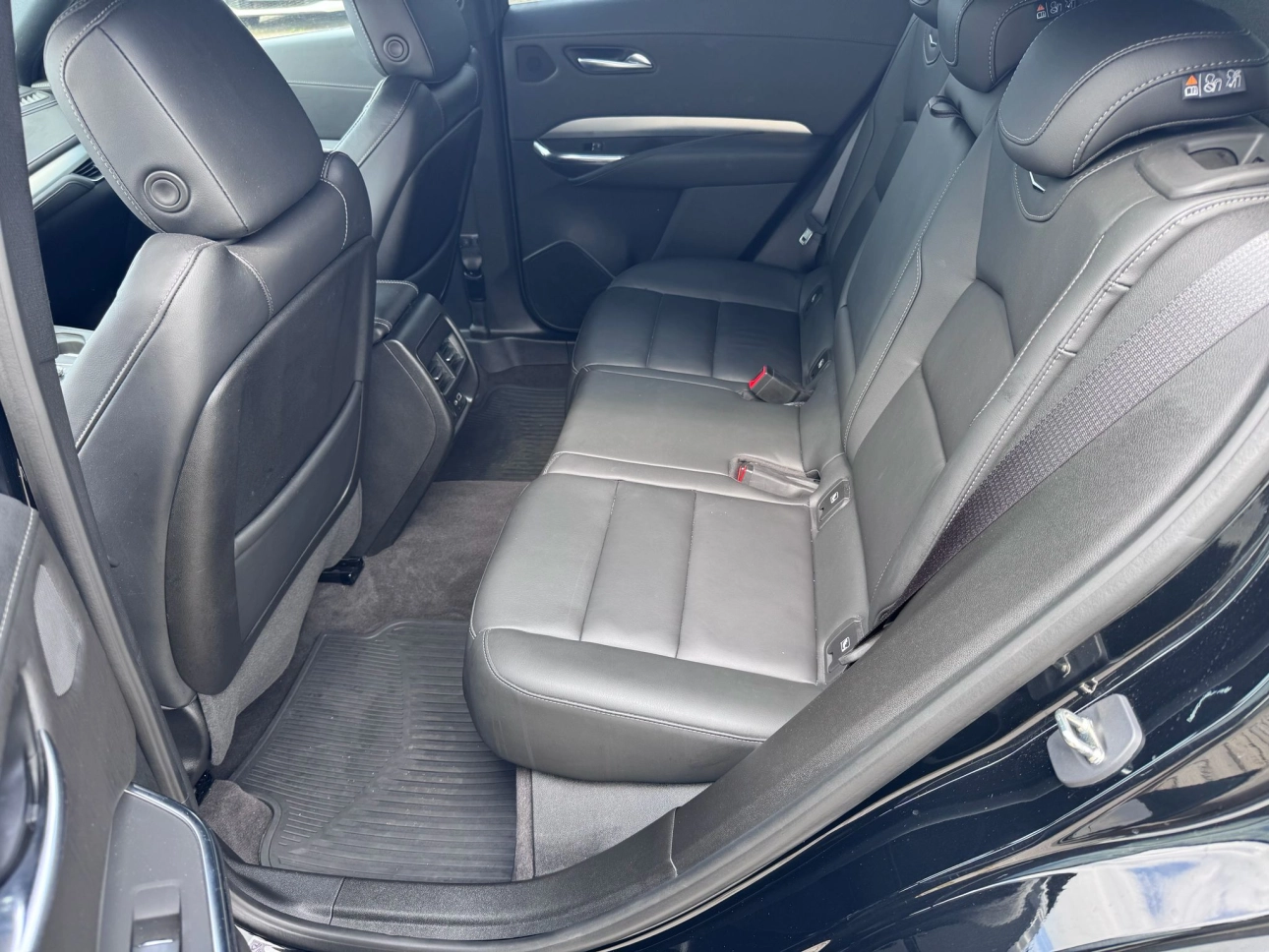 Cadillac XT4 SUV 2024