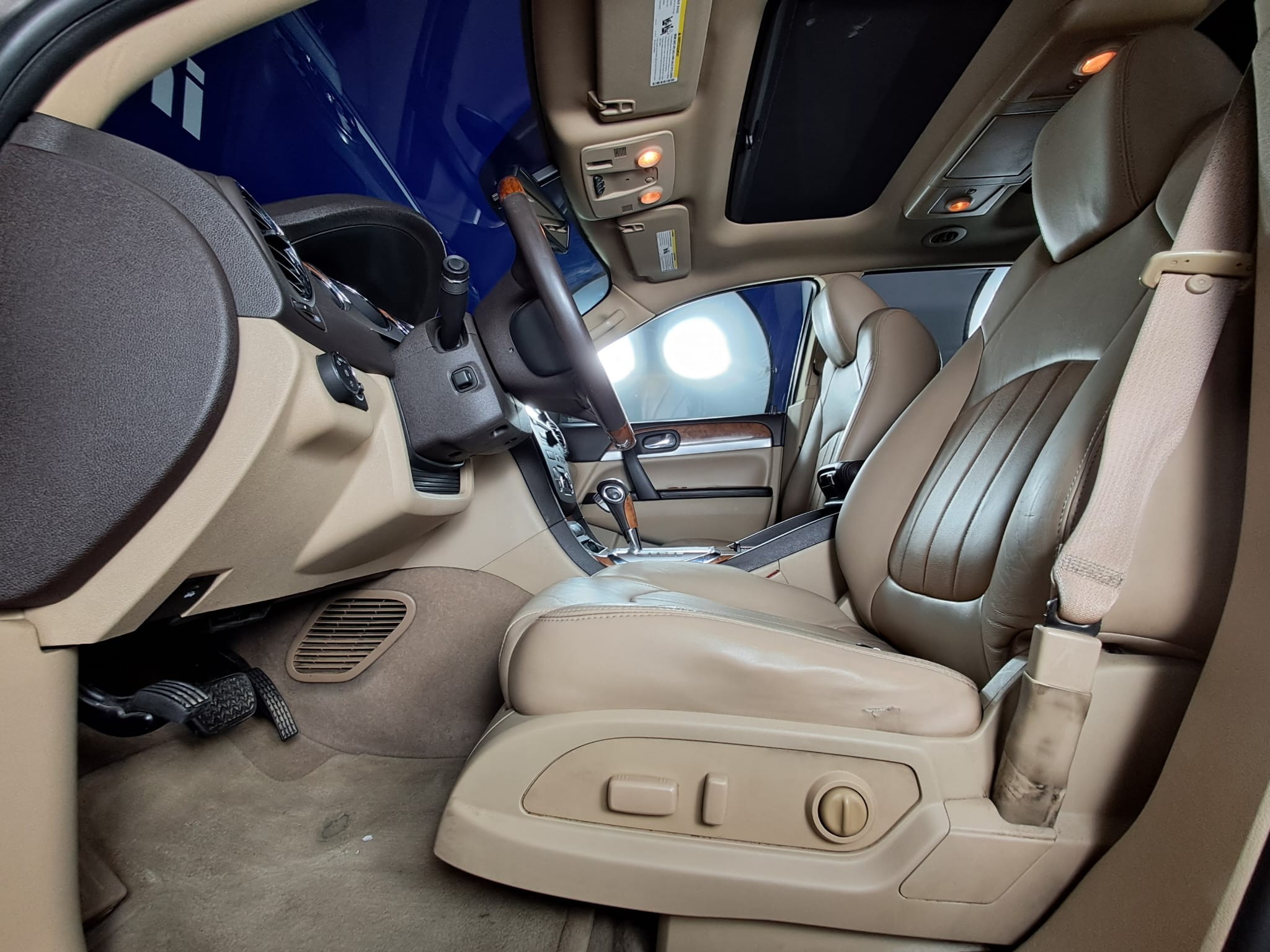 BUICK Enclave 2010 — imagine 11